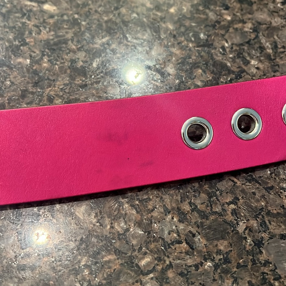 Pink Coach belt. - Picture 3 of 6